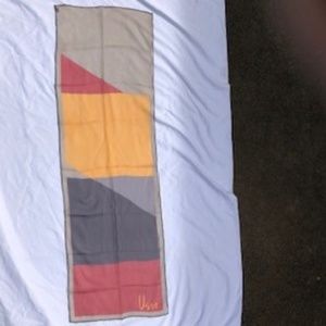 Verasheer color block scarf